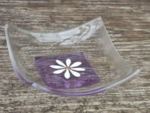 Load image into Gallery viewer, Daisy Ring Dish - Loved By Lotus
